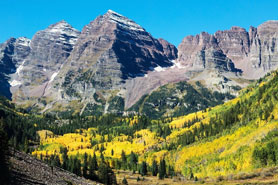 Spectacular view of the Indian Peaks in the fall along the Switzerland Trail, Colorado.